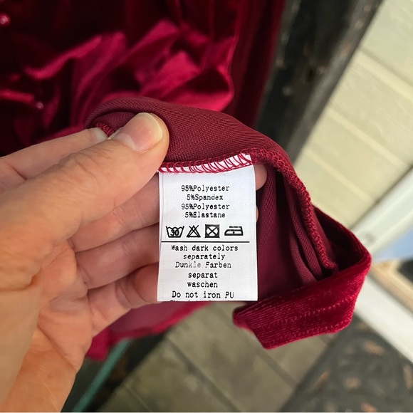 Scarlet Darkness Red Velvet Victorian Lantern Sleeve Button Down Blouse Sz 2XL - Picture 4 of 11